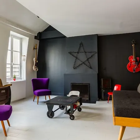 Apartment Veeve Colour Injection