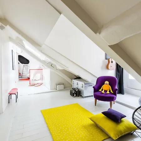 Veeve Colour Injection * Paris